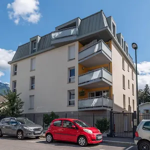 smartstay-charlotte-perriand-proche-lac.hotels-rhonealpes.com/
