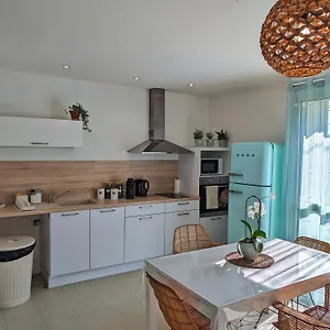 apt-chez-hubert-et-coralie.fr-provencehotel.com/